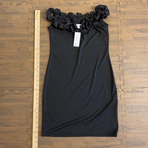 Sexy off the shoulders black dress! NWT - Picture 5 of 7